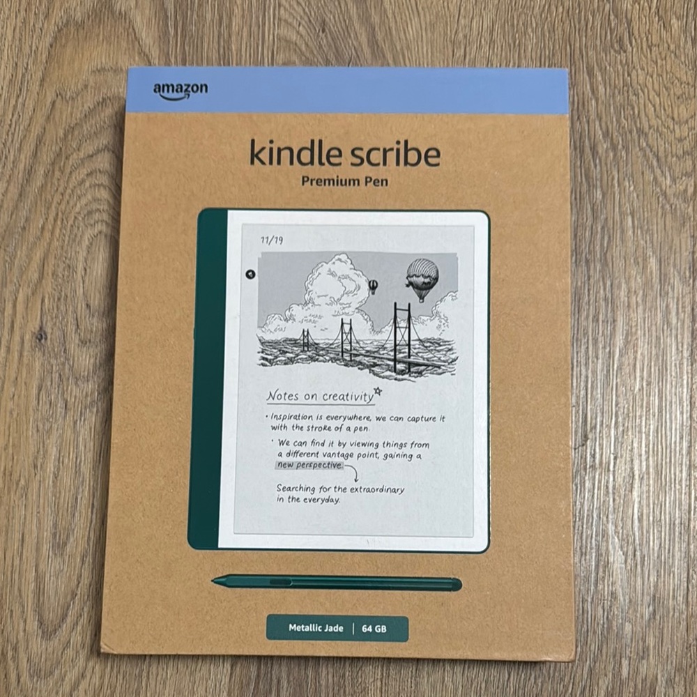 Amazon Kindle Scribe - Jade with Premium Pen